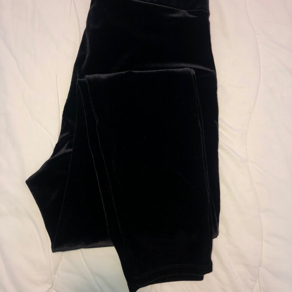 Express black velvet leggings